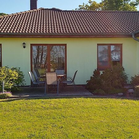 Ferienhaus Bei Familie Gau In Schaprode Eksteriør bilde